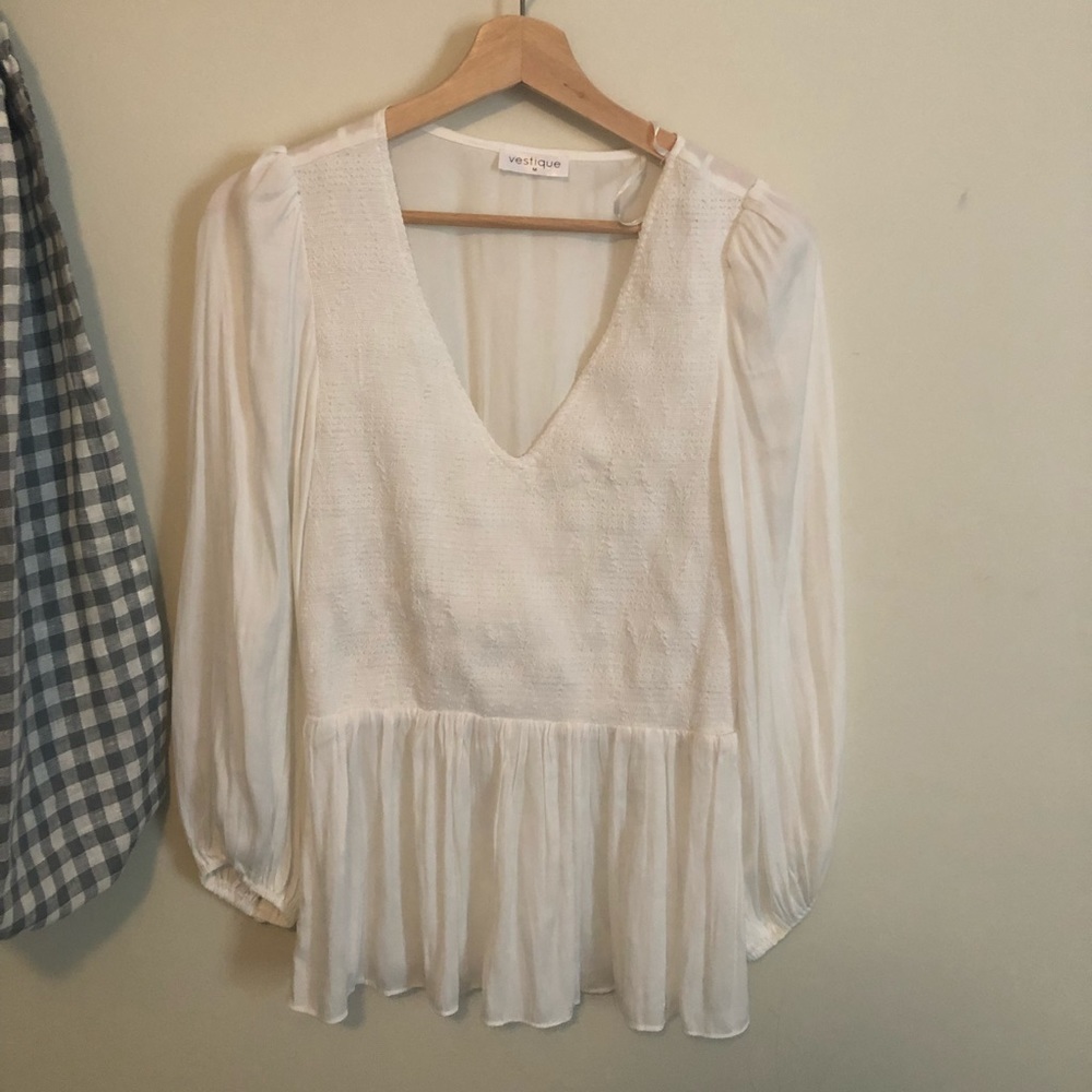 Vestique White Peplum Blouse